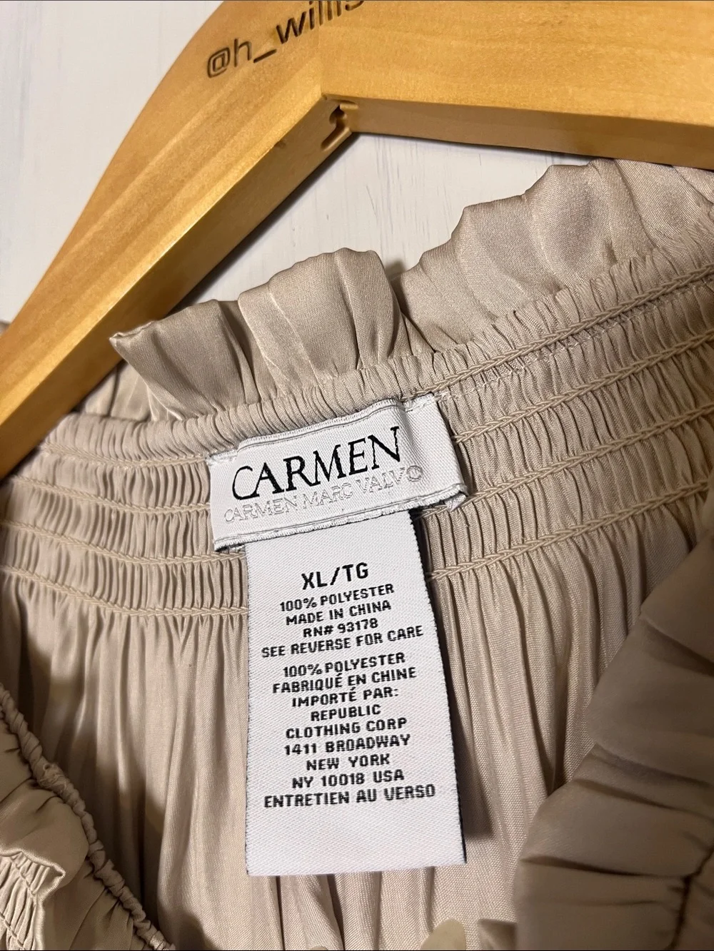 Carmen Marc Valvo Champagne Long Sleeve Satin Blouse Size XL - Picture 6 of 6